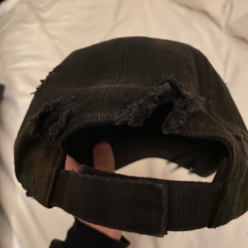 Rare Balenciaga Piercing Hat - Picture 8 of 9